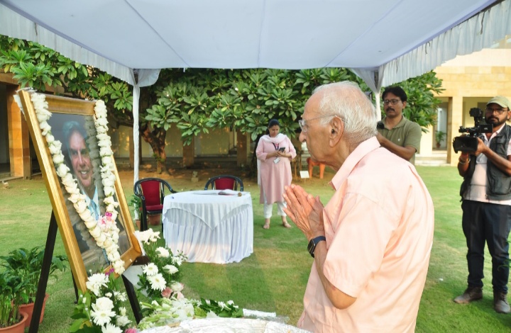 टाटा स्टील के एफएएमडी ने पद्म विभूषण रतन एन टाटा के सम्मान में श्रद्धांजलि सभा आयोजित की